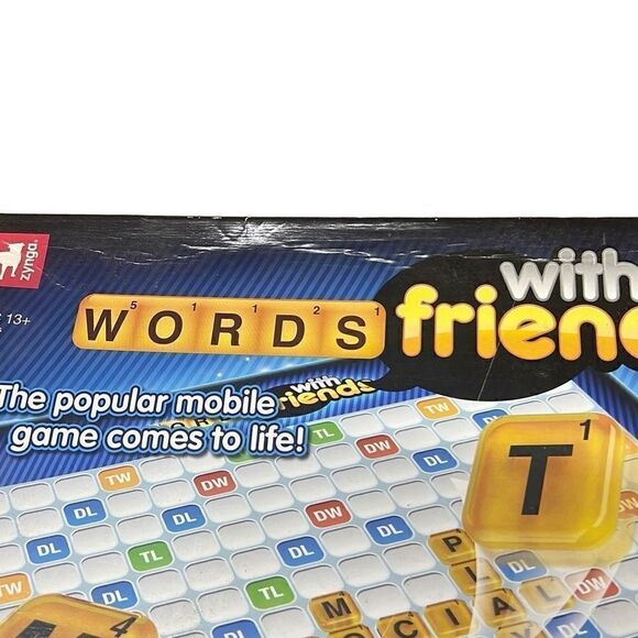 Hasbro Zynga Words With Friends Classic Ultimate Play Pack Board Game New - Picture 6 of 7